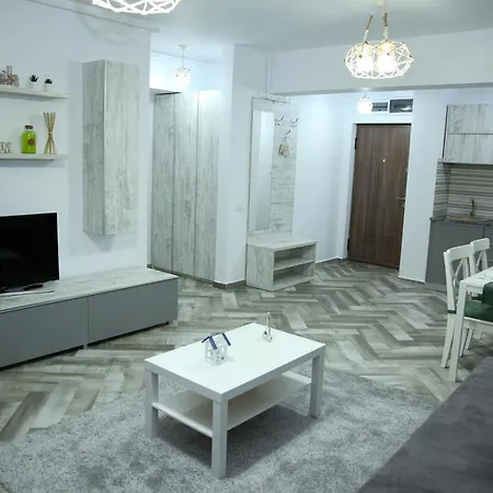 Apartment Myamar Mamaia