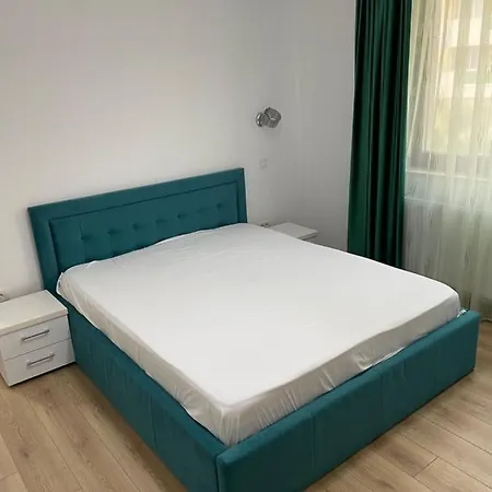 Myamar * Mamaia