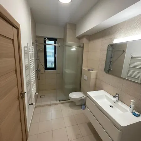 Apartment Myamar Mamaia